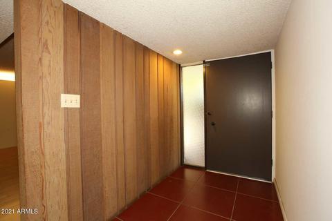 5311 E Mitchell Dr, Phoenix, AZ 85018 photo 4