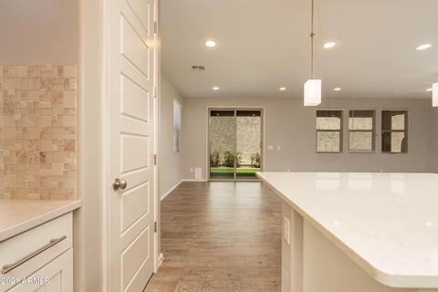 4648 E Beck Ln, Phoenix, AZ 85032 photo 11