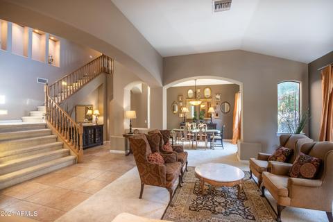 2 E Cactus Wren Dr, Phoenix, AZ 85020 photo 5