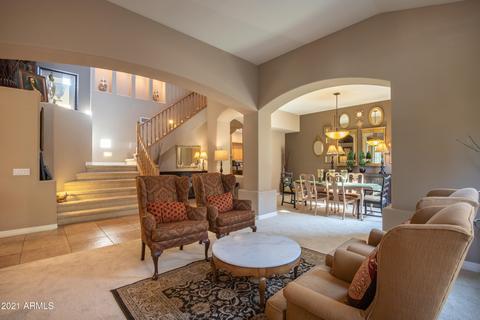 2 E Cactus Wren Dr, Phoenix, AZ 85020 photo 6