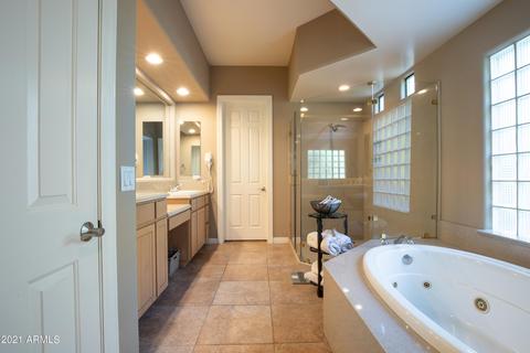 2 E Cactus Wren Dr, Phoenix, AZ 85020 photo 24