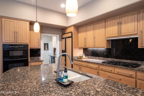 2 E Cactus Wren Dr, Phoenix, AZ 85020 photo 17