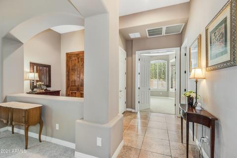 2 E Cactus Wren Dr, Phoenix, AZ 85020 photo 8