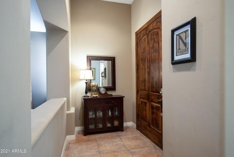 2 E Cactus Wren Dr, Phoenix, AZ 85020 photo 4