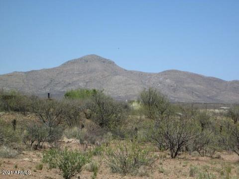 516 E Border Rd, Bisbee, AZ 85603 photo 3