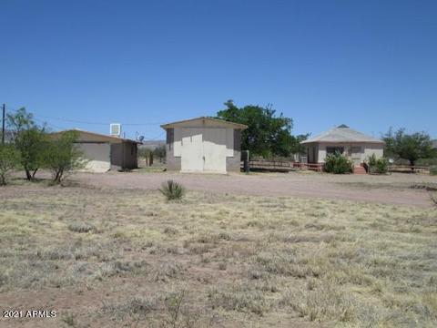 516 E Border Rd, Bisbee, AZ 85603 photo 13