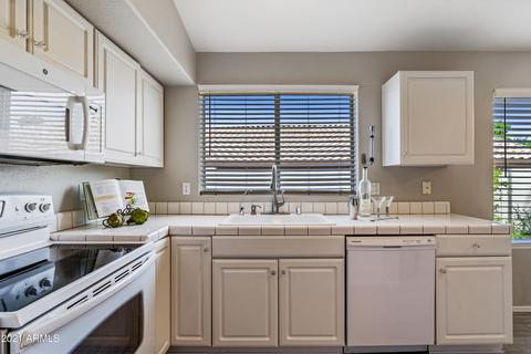 3619 E Desert Willow Rd, Phoenix, AZ 85044 photo 9
