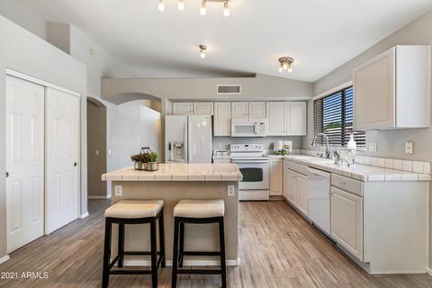 3619 E Desert Willow Rd, Phoenix, AZ 85044 photo 3