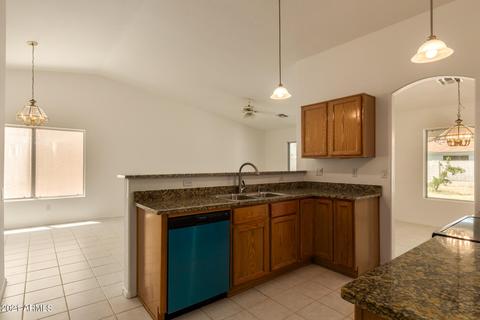 3220 E Rosemonte Dr, Phoenix, AZ 85050 photo 3