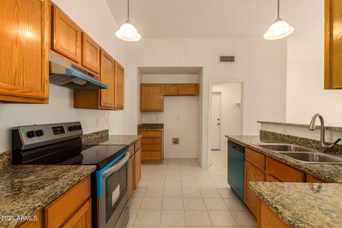 3220 E Rosemonte Dr, Phoenix, AZ 85050 photo 2