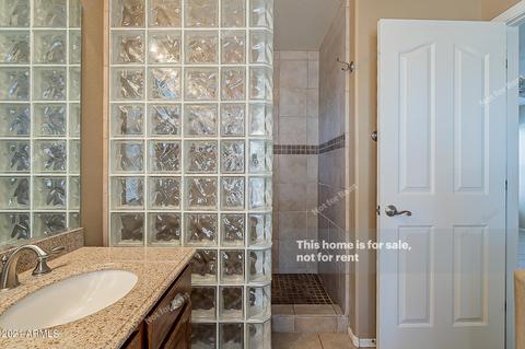4709 E Abraham Ln, Phoenix, AZ 85050 photo 6