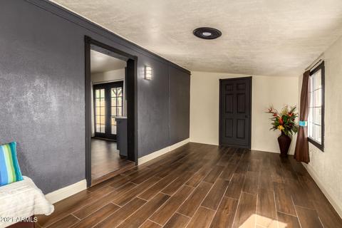 7742 W Mitchell Dr, Phoenix, AZ 85033 photo 10