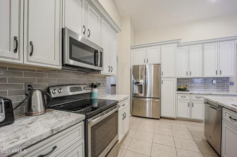 3431 E Rosemonte Dr, Phoenix, AZ 85050 photo 9