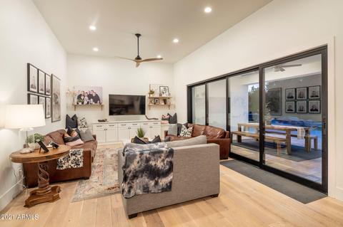 3022 E Robin Ln, Gilbert, AZ 85296 photo 7