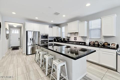 10625 E Sebring Ave, Mesa, AZ 85212 photo 2