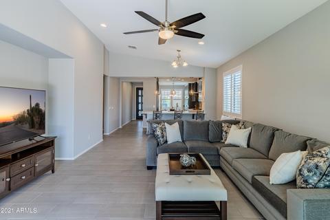 514 E Balao Dr, Phoenix, AZ 85085 photo 8