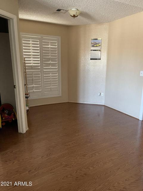 521 E Utopia Rd, Phoenix, AZ 85024 photo 9