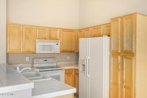 1817 E Lindrick Dr, Chandler, AZ 85249 photo 4