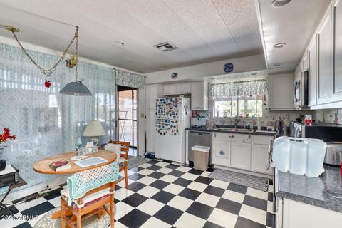 8140 E Crescent Cir, Mesa, AZ 85208 photo 5
