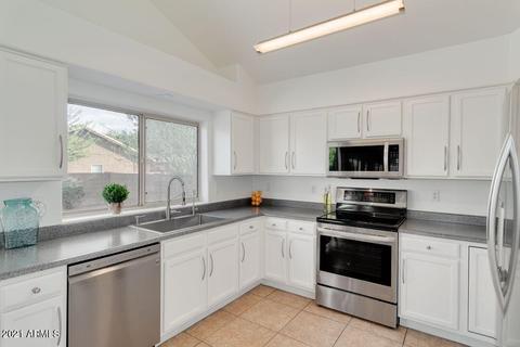 151 W Baylor Ln, Gilbert, AZ 85233 photo 9