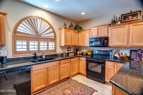 4663 E Sourwood Dr, Gilbert, AZ 85298 photo 12