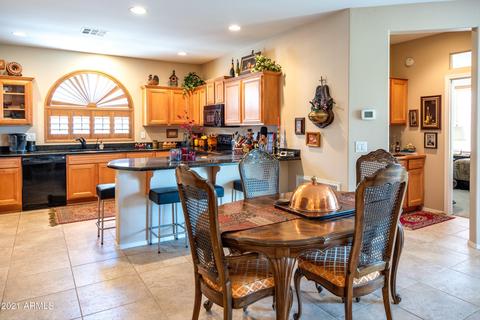 4663 E Sourwood Dr, Gilbert, AZ 85298 photo 9
