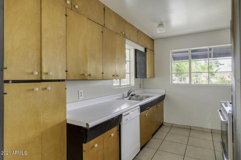 3134 E Cheery Lynn Rd, Phoenix, AZ 85016 photo 9