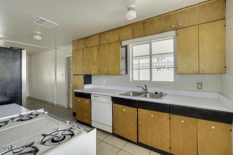 3134 E Cheery Lynn Rd, Phoenix, AZ 85016 photo 10