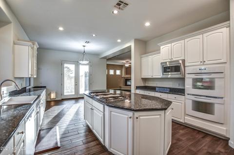 3919 E Fox Cir, Mesa, AZ 85205 photo 23