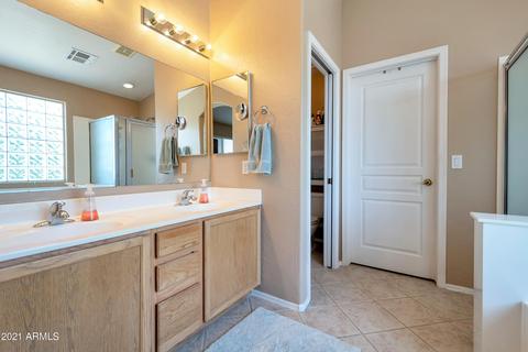 623 E Iris Ct, Gilbert, AZ 85296 photo 13