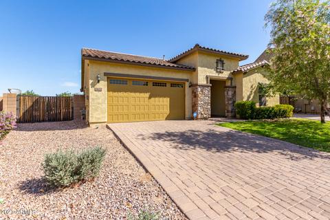 3622 E Carob Dr, Gilbert, AZ 85298 photo 1