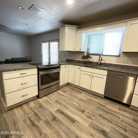 336 E Leah Ln, Gilbert, AZ 85234 photo 8