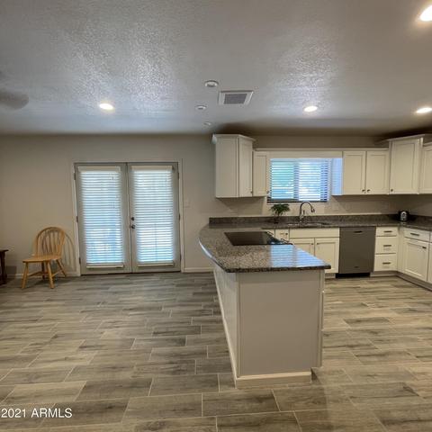 336 E Leah Ln, Gilbert, AZ 85234 photo 9