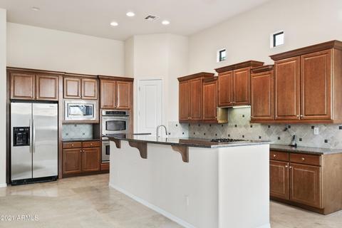 3935 E Daley Ln, Phoenix, AZ 85050 photo 8