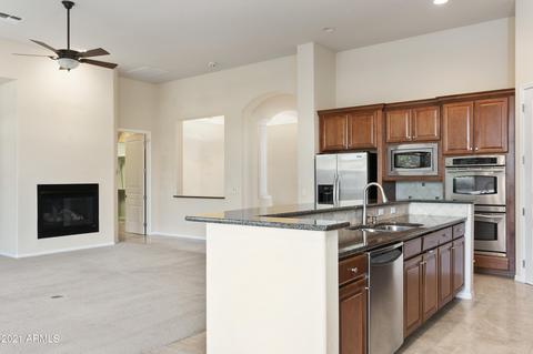 3935 E Daley Ln, Phoenix, AZ 85050 photo 10