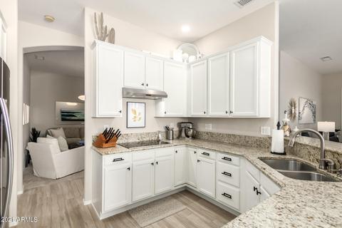 4815 E Williams Dr, Phoenix, AZ 85054 photo 9