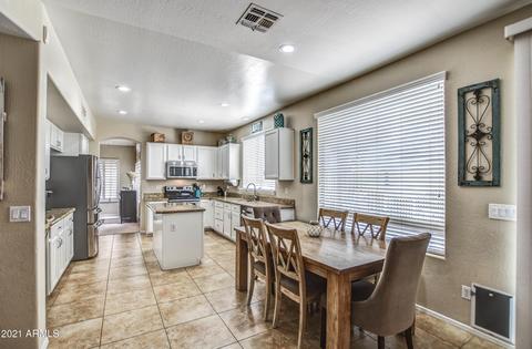 715 S Peppertree Dr, Gilbert, AZ 85296 photo 16