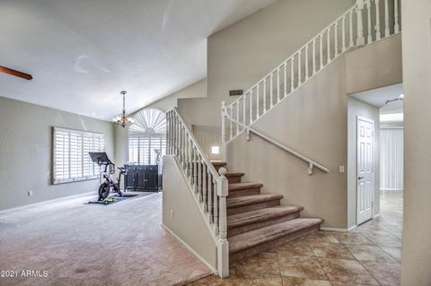 715 S Peppertree Dr, Gilbert, AZ 85296 photo 5