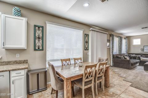 715 S Peppertree Dr, Gilbert, AZ 85296 photo 18