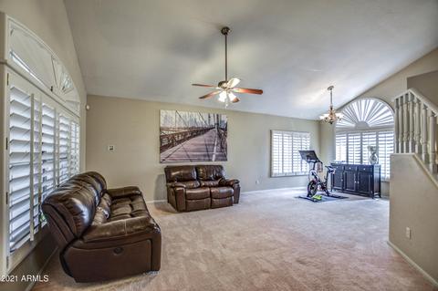 715 S Peppertree Dr, Gilbert, AZ 85296 photo 6