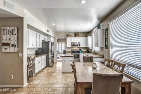 715 S Peppertree Dr, Gilbert, AZ 85296 photo 17