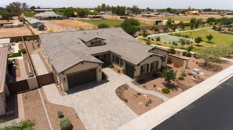 7544 S Peppertree Dr, Gilbert, AZ 85298 photo 13