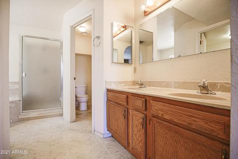 655 S Honeysuckle Ln, Gilbert, AZ 85296 photo 16