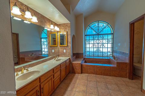 25 S Silverado St, Gilbert, AZ 85296 photo 24