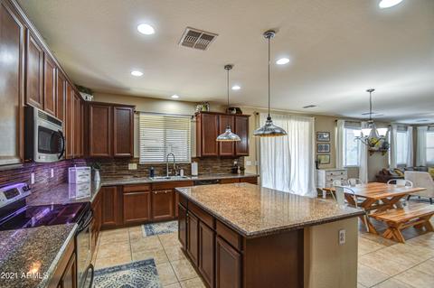 3832 E Amber Ln, Gilbert, AZ 85296 photo 21