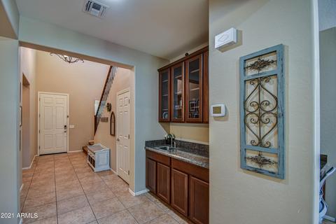 3832 E Amber Ln, Gilbert, AZ 85296 photo 5