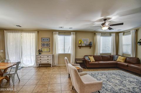 3832 E Amber Ln, Gilbert, AZ 85296 photo 9