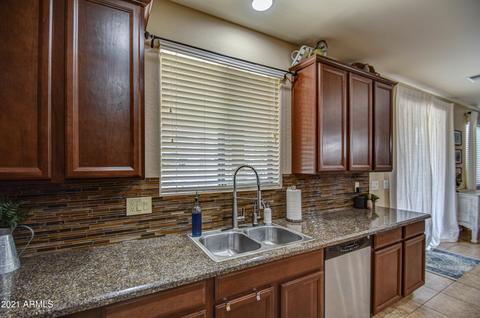 3832 E Amber Ln, Gilbert, AZ 85296 photo 18