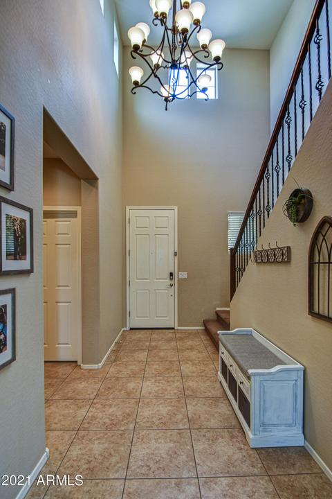 3832 E Amber Ln, Gilbert, AZ 85296 photo 4