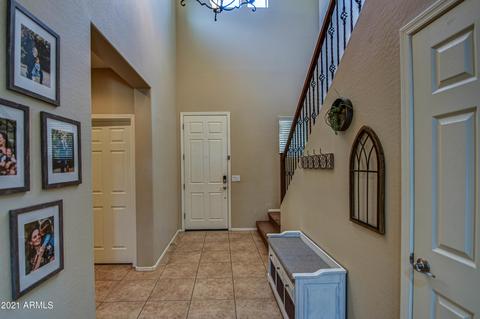 3832 E Amber Ln, Gilbert, AZ 85296 photo 3